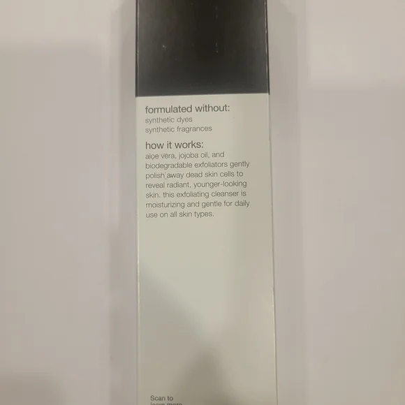 PCA Skin Daily Exfoliant Cleanser - Black and White - Picture 3 of 6